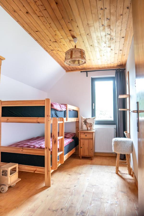Hisa Lojz Lägenhet Zaga Exteriör bild